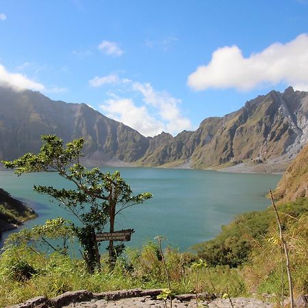 Bognot Lodge : Alvin Bognot Mt Pinatubo Guesthouse And Tours Santa Juliana Bagian luar foto