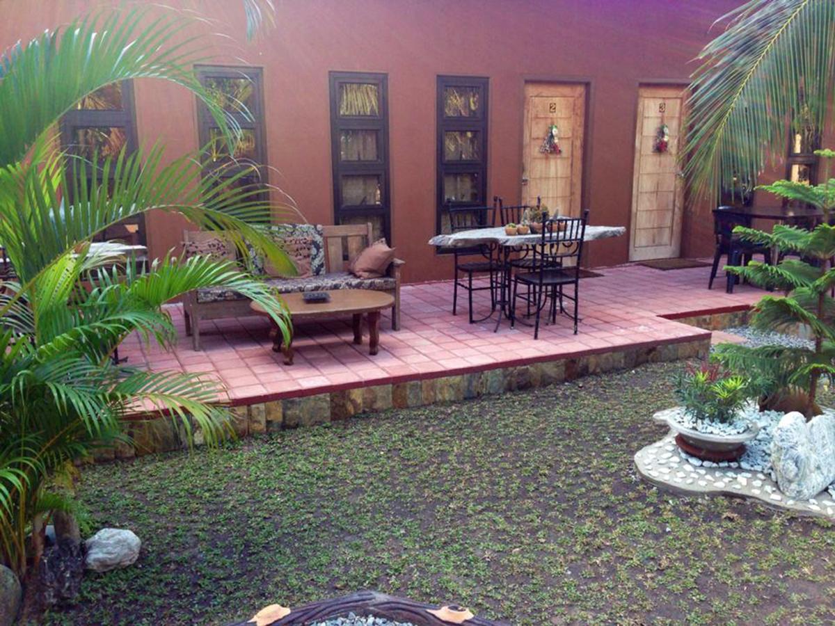 Bognot Lodge : Alvin Bognot Mt Pinatubo Guesthouse And Tours Santa Juliana Ruang foto